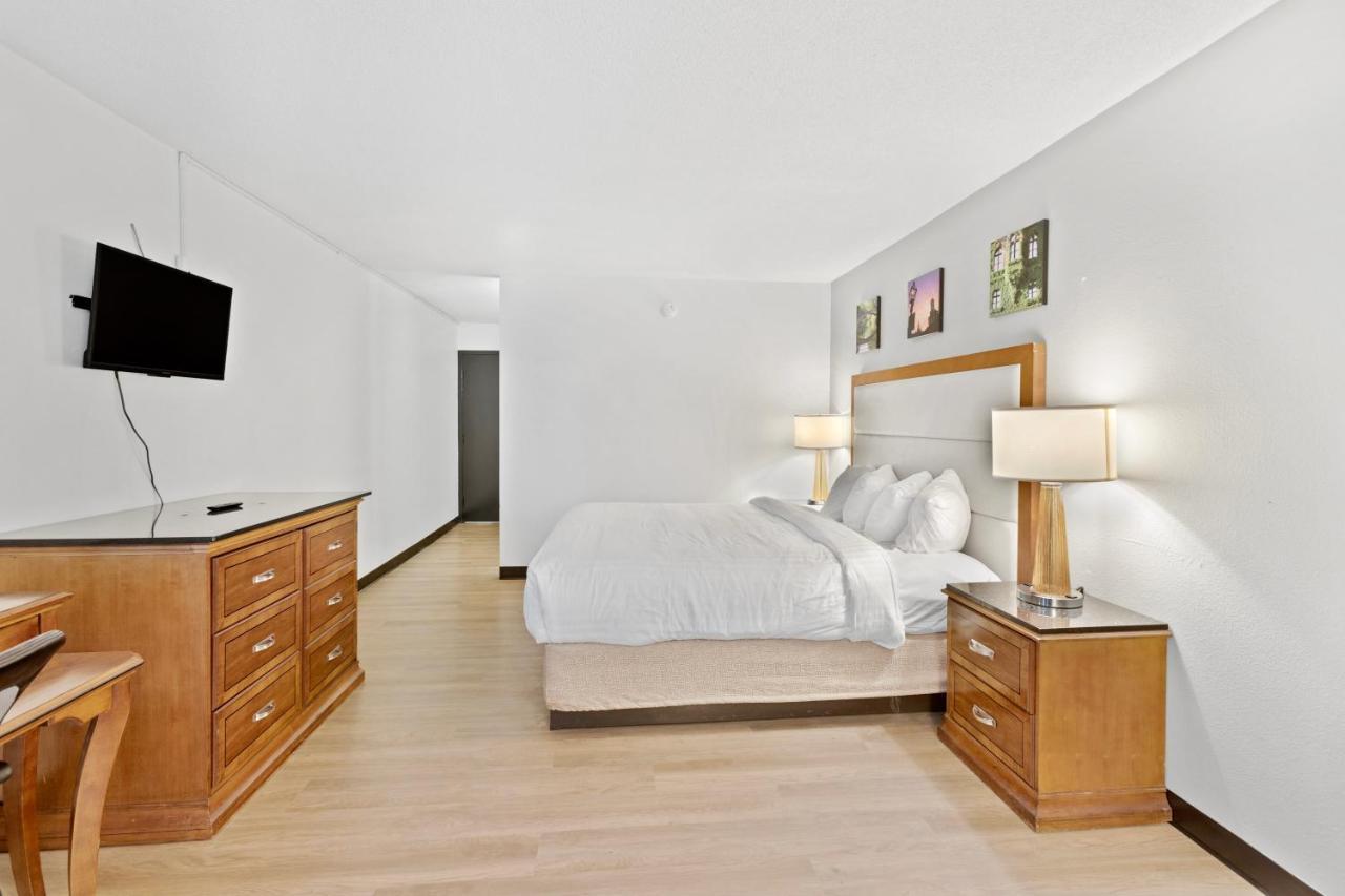 Hotel Econo Kearsarge