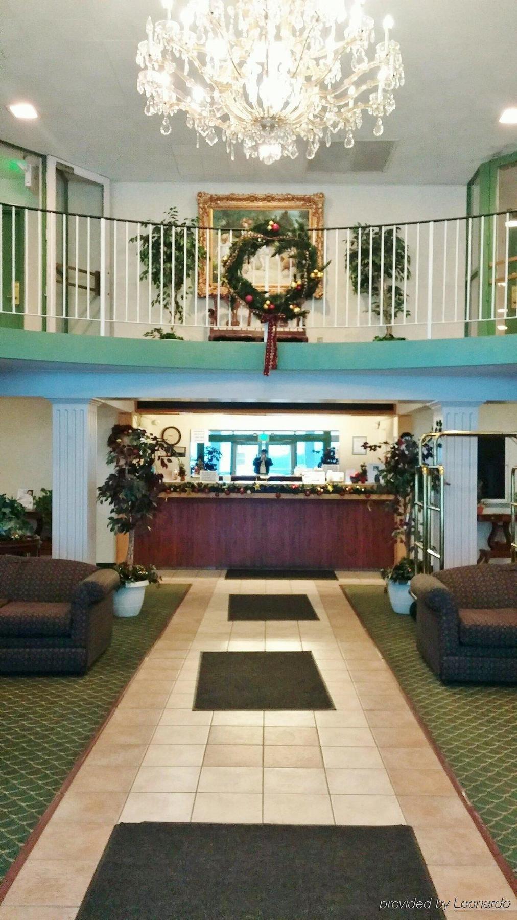Econo Hotel