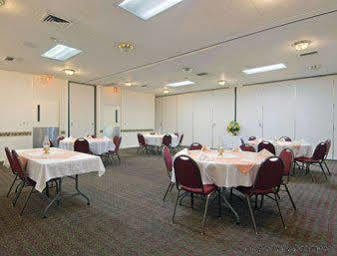 Hotel Econo 2*